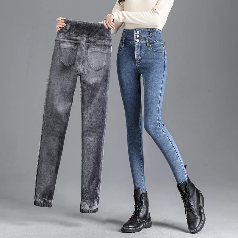 Fleece-Lined Jeans: Comfort and Style in Winter
