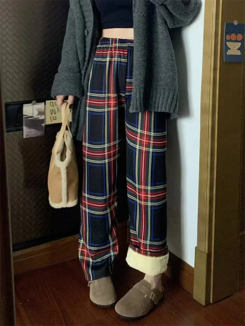 Plaid Fur-Lined Trousers – Winter Comfort with Effortless Style