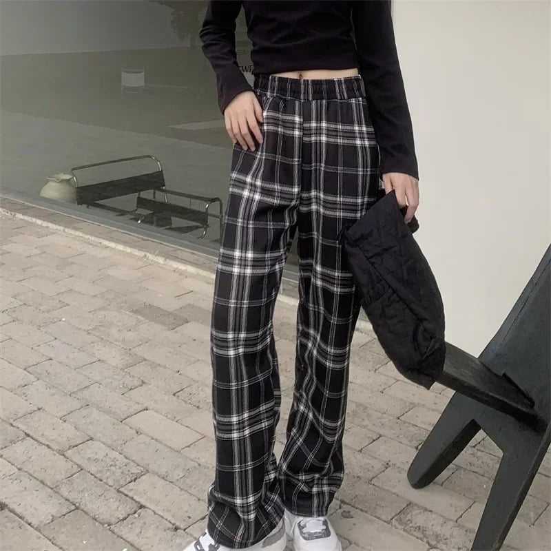 Plaid Fur-Lined Trousers – Winter Comfort with Effortless Style